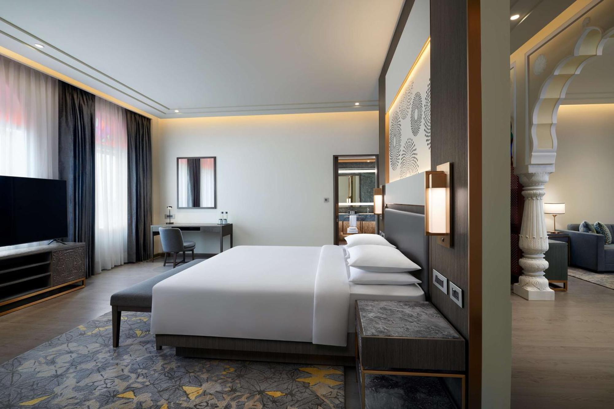 Hyatt Regency Jaipur Mansarovar Exterior photo